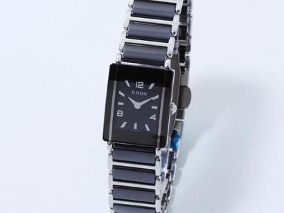 RADO Modèle ''DIASTAR''Montre bracelet de dame en céramique noire et acier, cadran...