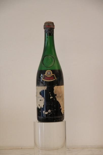 VIN Riserva Speciale Cremosina - 1962 - Etiquette déchirée, bas épaule