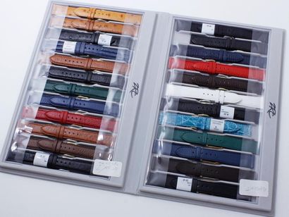 null Coffret composé de 24 bracelets de montres de cuirs différents et de couleurs...