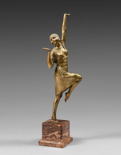 Demeter CHIPARUS Demeter CHIPARUS - Femme dansant - Bronze, socle en marbre - Hauteur... Gazette Drouot