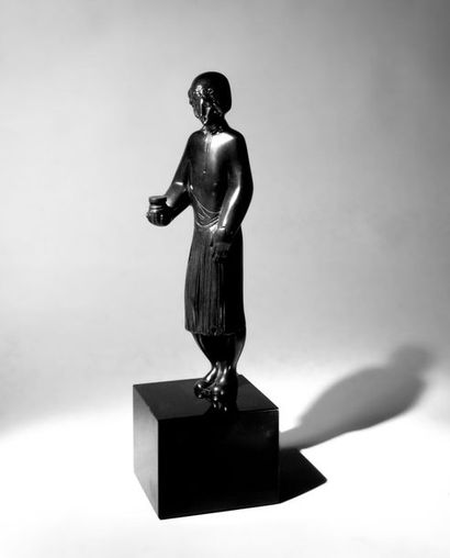 Joseph CSAKY Joseph CSAKY (1888-1971) - La Sébile, 1926 - Bronze à patine noire,...