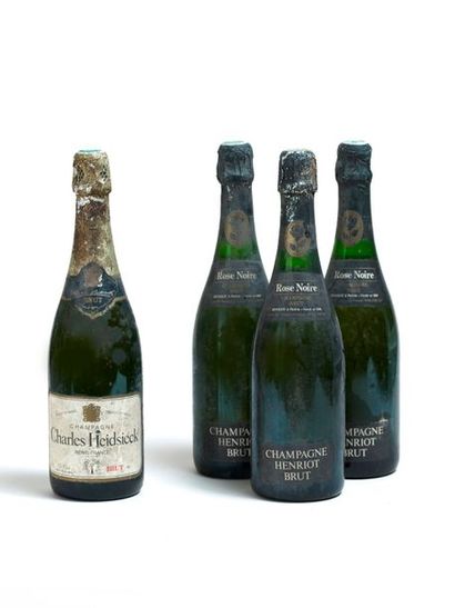 CHAMPAGNE 4 bouteilles de Champagne comprenant : 3 boutielles Rose Noire Champagne...