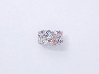 Bijou Elégante bague en or 750 millièmes rhodié, habillée de diamants brillantés...