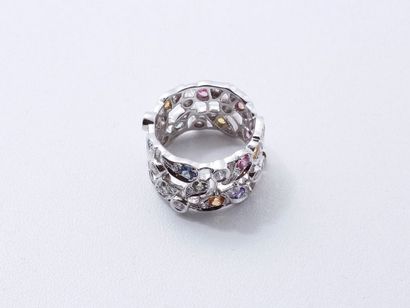Bijou Elégante bague en or 750 millièmes rhodié, habillée de diamants brillantés...