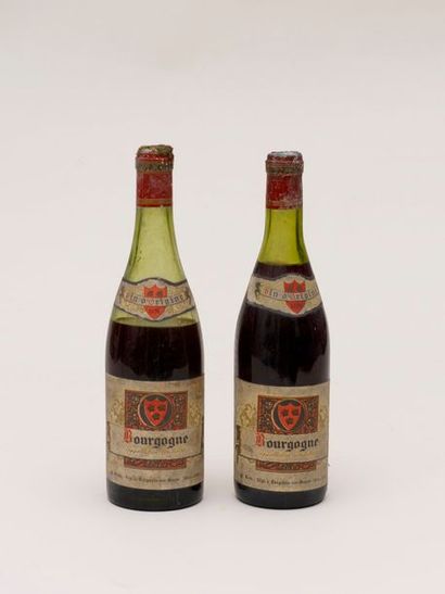 Vin - Bourgogne 2 bouteilles Bourgogne, 1970 et 1971, P. Reitz à Cogolin les Beaune...