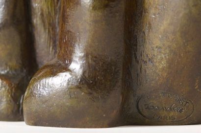 Jean LAMBERT RUCKI Jean LAMBERT RUCKI (1888-1967) - Chienne et son chiot - Bronze...