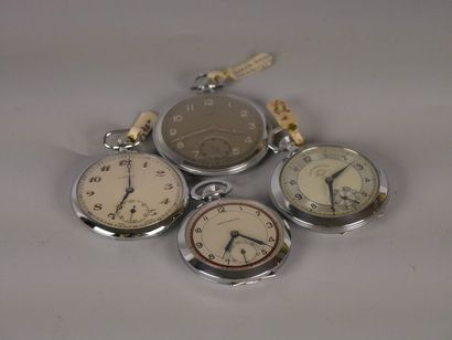 Ensemble de 4 montres gousset en métal