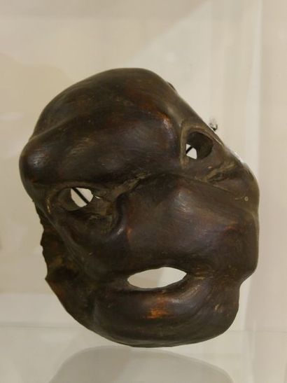 null NEPAL - Masque chamanique en bois sculpté