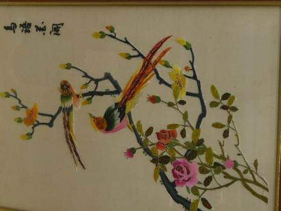 null Ensemble de broderies de fleurs et d'oiseaux sur soie, CHINE, Xxe