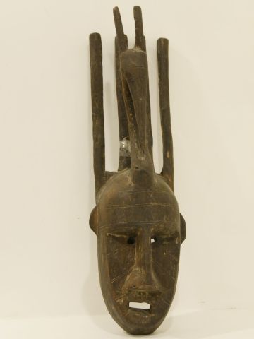 null Masque en bois sculpté, traces de polychromie - Afrique de l'Ouest - Haut.:...