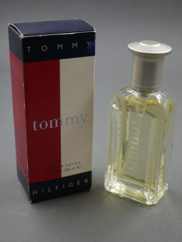 null TOMMY HILFIGER "Tommy"
Flacon vaporisateur Cologne spray d'Origine, contenance...