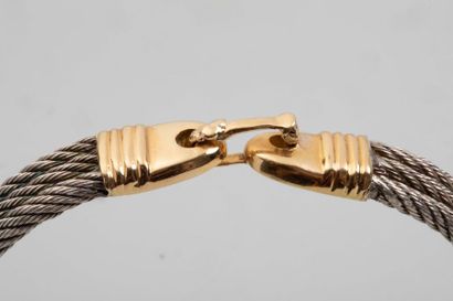 null Bracelet en or jaune 18k et câble d'acier style Fred - Poids brut: 38,4 gr -...