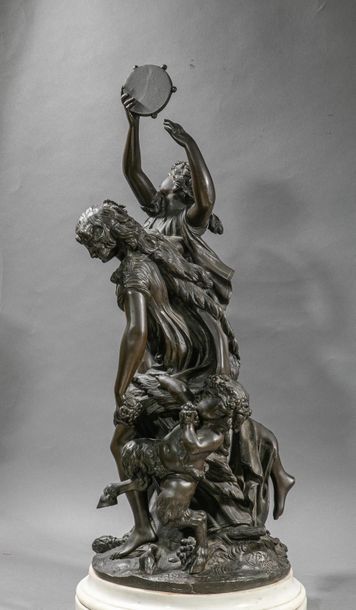 null CLODION (1738-1814) Bacchantes et faune , Bronze à patine sombre , signé CLODION...