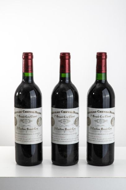 null 3 bouteilles CHÂTEAU CHEVAL BLANC - Saint Emilion 1993.