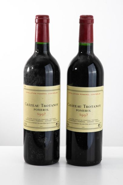 null 2 bouteilles CHÂTEAU TROTANOY - Pommerol 1997.