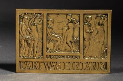 null FONTANIS. Rare plaque publicitaire Fontanis, en cuivre, bas relief à l'antique....