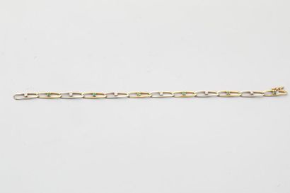 null Bracelet two 18k gold surmounted by diamonds and emeralds - Gross weight: 7,4...