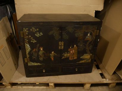 null Black lacquered wooden base cabinet with asian decorations, accidents