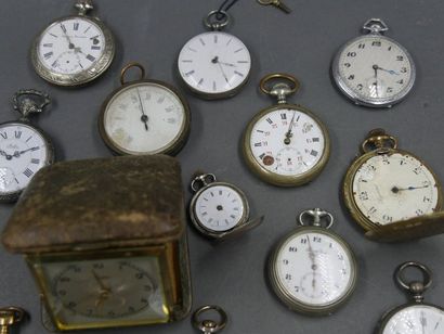 null Ensemble de montres anciennes et chronomètres en argent, métal et chrome, Fin...