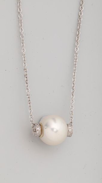 null Choker necklace in 14k white gold with a cultured pearl of about 13mm with diamond...