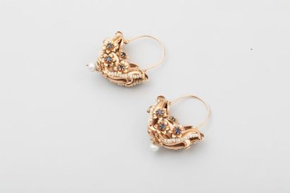 null UNOAERRE - Pair of 18k yellow gold openwork basket earrings decorated with flowers...