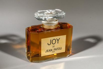 null JEAN PATOU « Joy »
Flacon géant de décoration, titré sur fond or « Joy Jean...