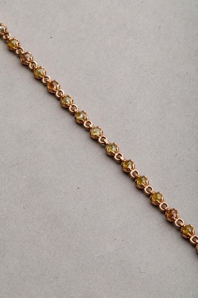 null Fin bracelet souple en or jaune 14k serti de diamants - PB : 4,4gr - Longueur...