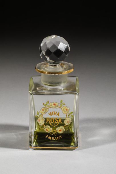 null F.MILLOT « Viva Rosa »
Flacon en cristal de Grand luxe, de forme carrée, décoré...