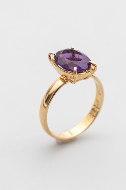 null Ring in 18k yellow gold with an oval amethyst - TDD 56 - PB: 4,8gr