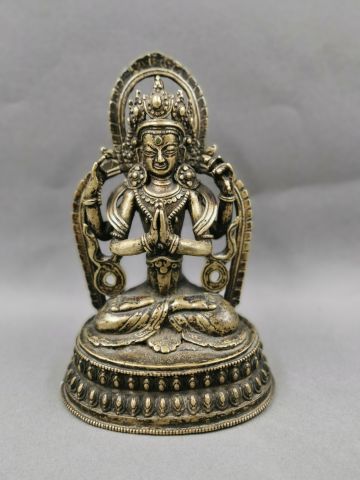 null TIBET - Bouddha en bronze à patine légérement dorée - H : 25cm