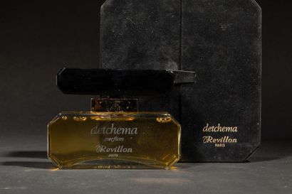 null Lot : Lalique flacon vaporisateur 50ml, deux facties Reveillon Trubulence, Caron...