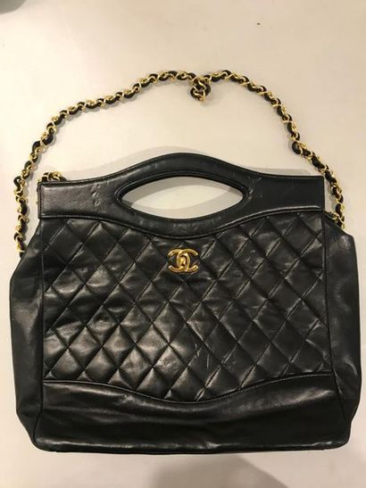 null CHANEL - Sac Cabas en cuir d'agneau matelassé - Anse à main et bandoulière en...