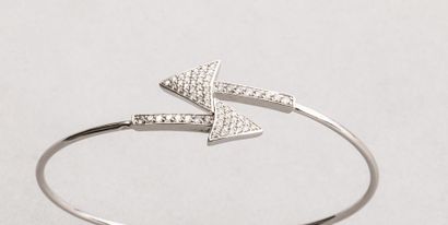 null Bracelet jonc ouvert en or blanc 18k à motif de flêches pavées de diamants -...