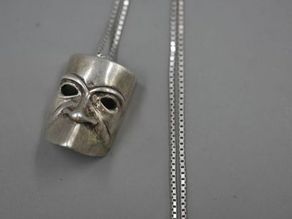 null Pendant silver mask supported by a silver chain with column mesh - PB 14,90gr...