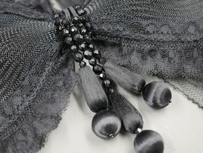 null Christian DIOR - Ensemble d'accessoires de mode en tulle noir, velour et perles...