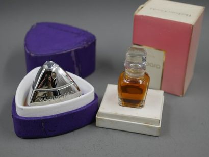 null Lot : Barbara Gould parfum 5ml - On y joint Van Cleef Arpels 4ml sans boite...