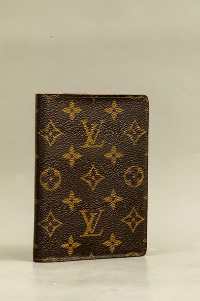 null Porte cartes monogrammé Louis Vuitton H. 15 cm x L. 10 cm