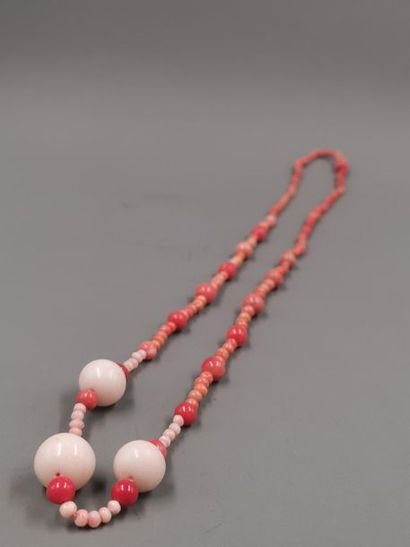 null Long collier composé de perles de corail peau d'Ange et corail rouge - Longueur...