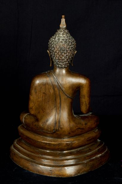 null Thaïlande, XXème siècle, dans le goût de Sukhothai. Bouddha assis dans la position...