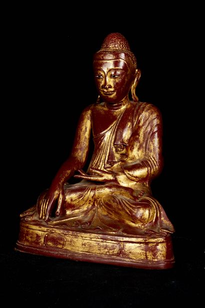 null Birmanie, début XXème siècle. Bouddha assis dans la position de la prise de...