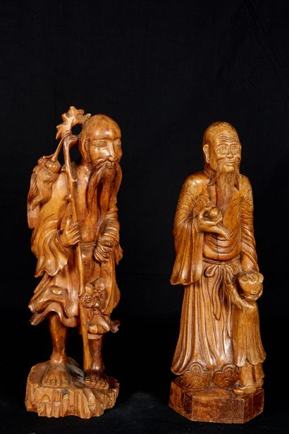 null Chine, XIXème siècle. Deux divinités dont Shou Lao sculptées en bois. Haut :...