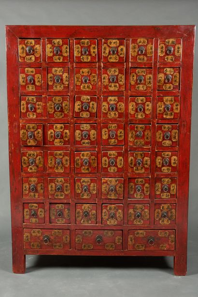 null China, 20th century. Chinese pharmacopoeia cabinet with 45 drawers in front....