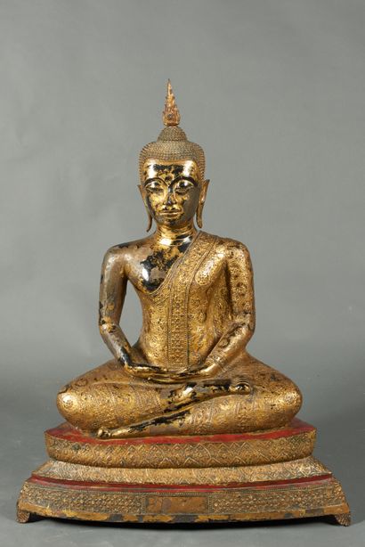 null Thaïlande, début XXème siècle. Bouddha assis en méditation. La robe monastique...