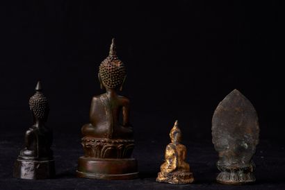 null Divers Asie, XIXème et XXème siècles. Lot de huit statuettes de divinités en...