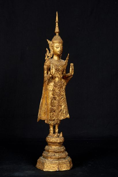 null Thaïlande, style Ratanakosin, fin XIXème siècle. Bouddha debout sur un socle...
