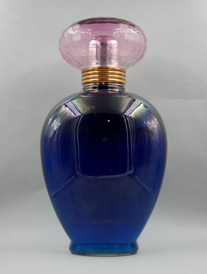 null ROCHAS " Light "

Dummy bottle, giant decoration, in tinted glass. Purple cap....