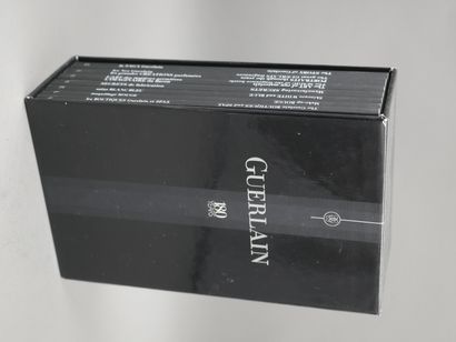null Book Guerlain. Box containing 8 books for the 180th anniversary of the perfumer...