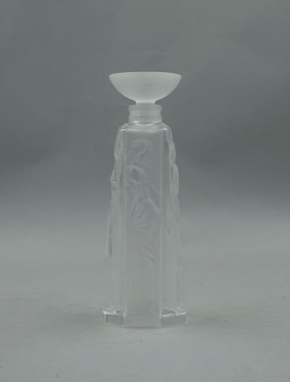 null LALIQUE FRANCE "Muse"

Crystal bottle, decorated on each side with a feminine...