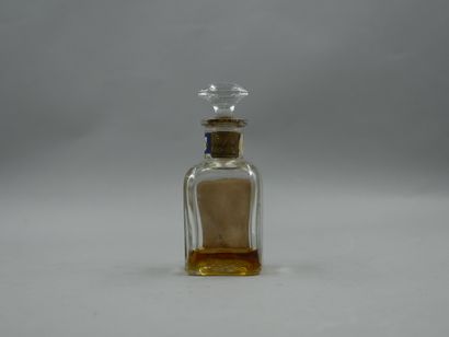 null GALERIE LAFAYETTE " Violette Extrait concentré " Glass bottle, beautifully decorated...
