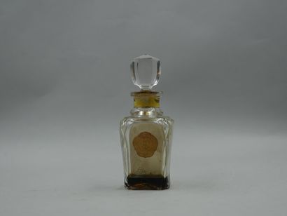 null A. PICARD "Lyrta"

Glass bottle, large label with floral decoration, titled....